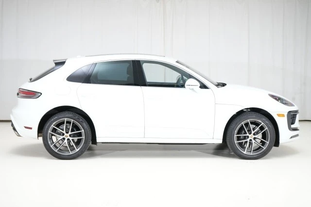 2024 Porsche Macan S - Image 10 of 21