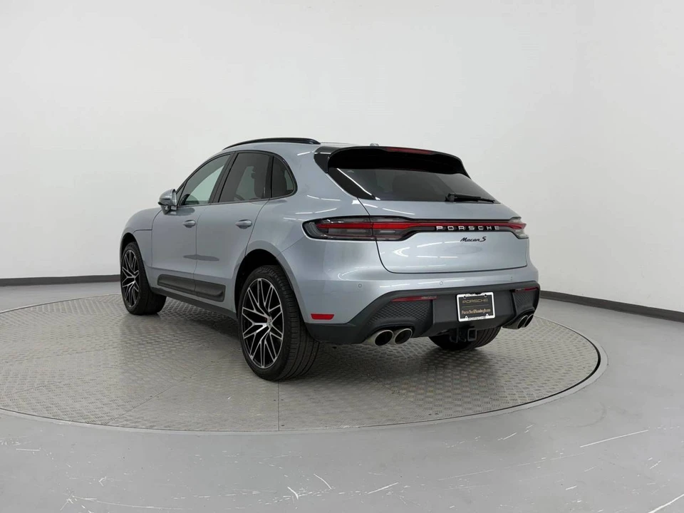 2024 Porsche Macan S - Image 3 of 4