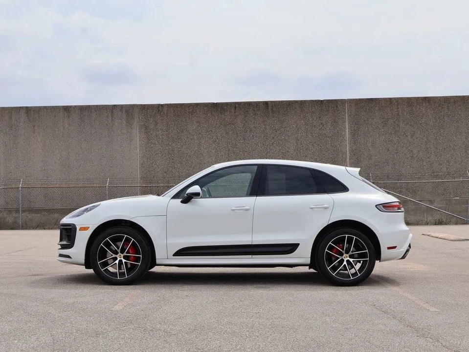 2024 Porsche Macan S - Image 2 of 4