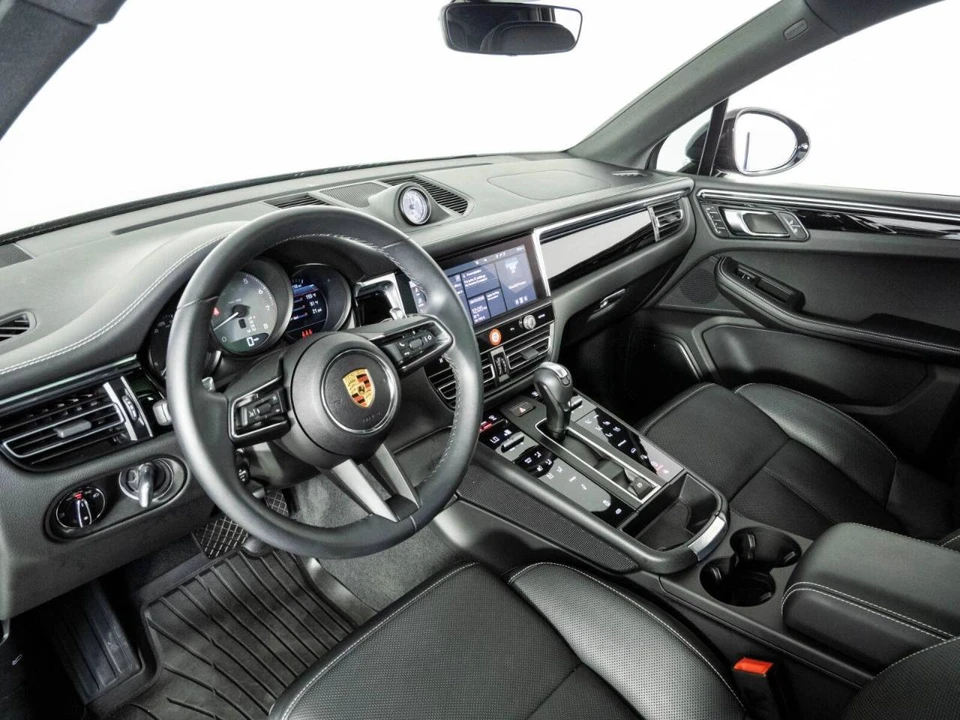 2024 Porsche Macan S - Image 4 of 4