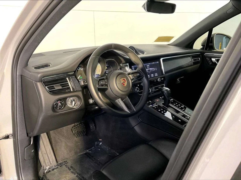 2024 Porsche Macan S - Image 4 of 4