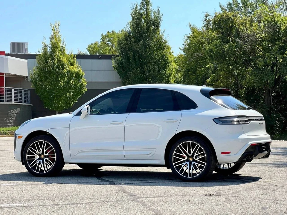 2024 Porsche Macan S - Image 3 of 4