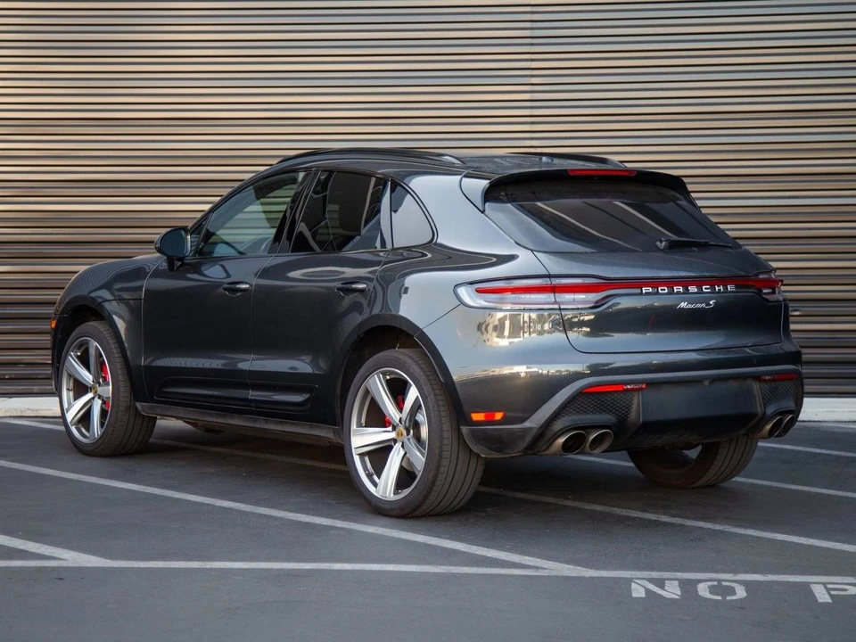 2024 Porsche Macan S - Image 3 of 4