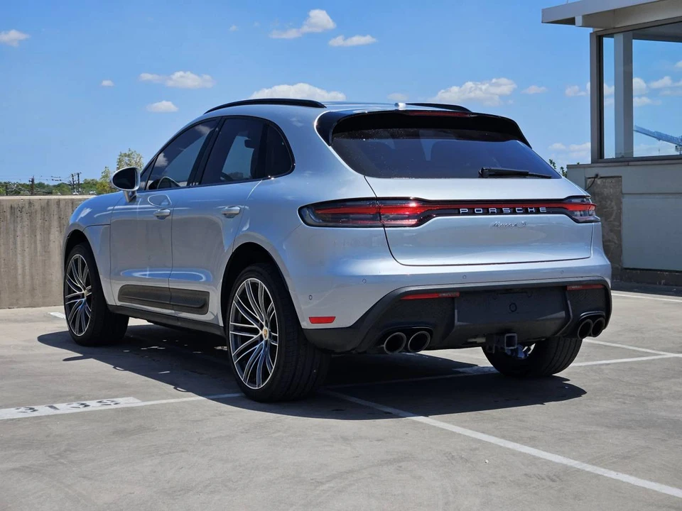 2024 Porsche Macan S - Image 3 of 4