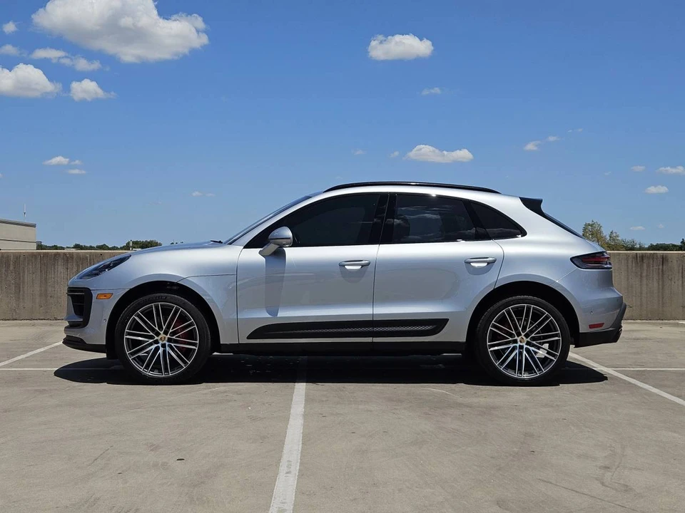 2024 Porsche Macan S - Image 2 of 4