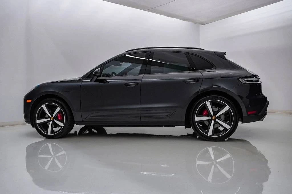 2024 Porsche Macan S - Image 2 of 4