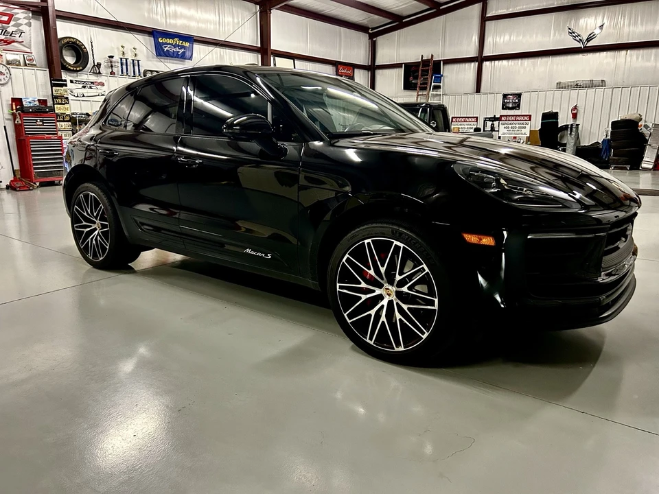 2024 Porsche Macan S - Image 11 of 27