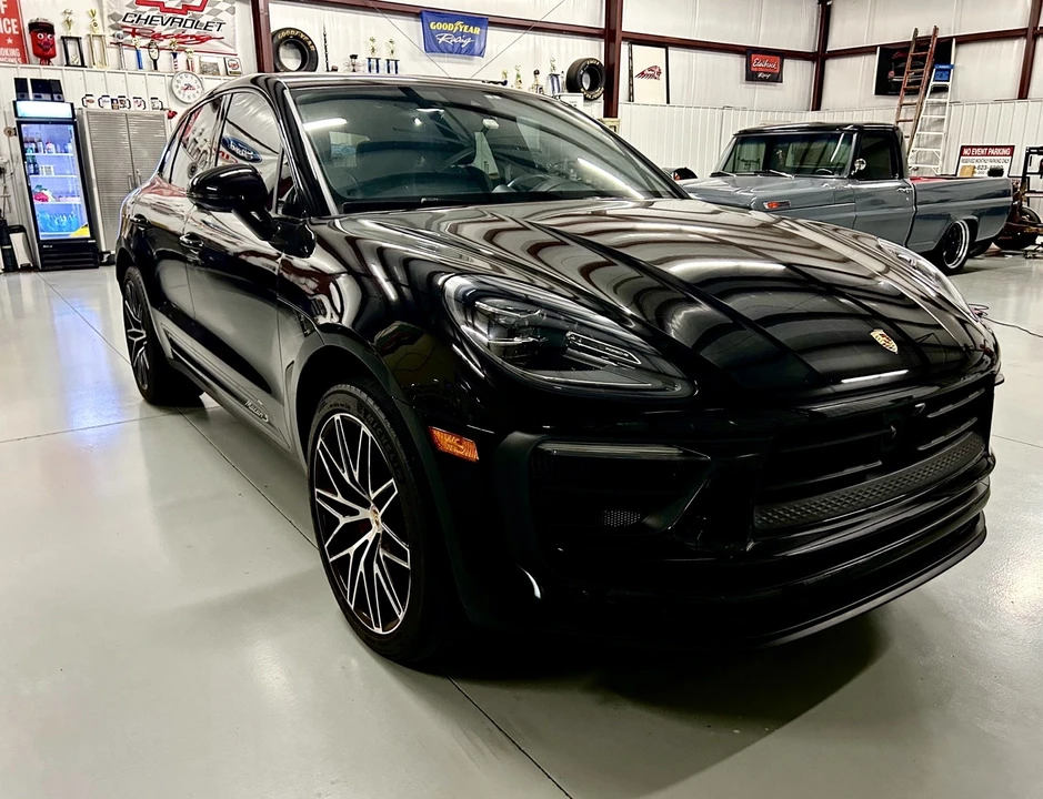 2024 Porsche Macan S - Image 10 of 27