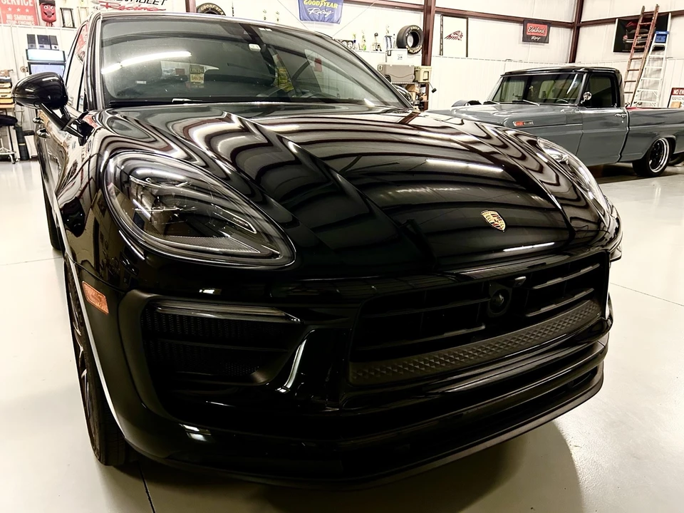2024 Porsche Macan S - Image 14 of 27