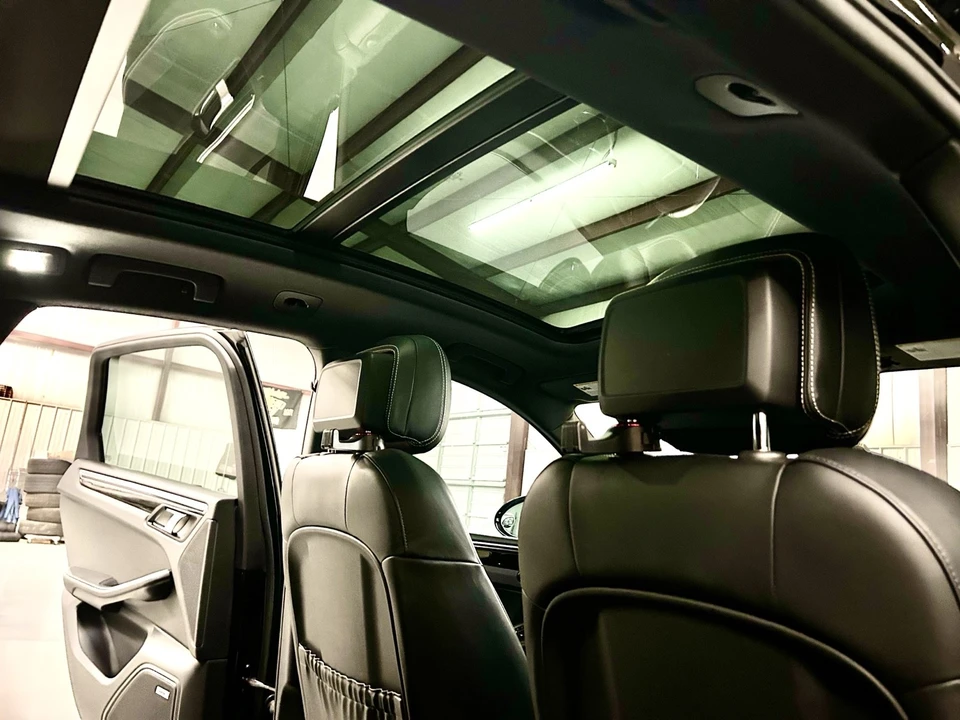 2024 Porsche Macan S - Image 25 of 27
