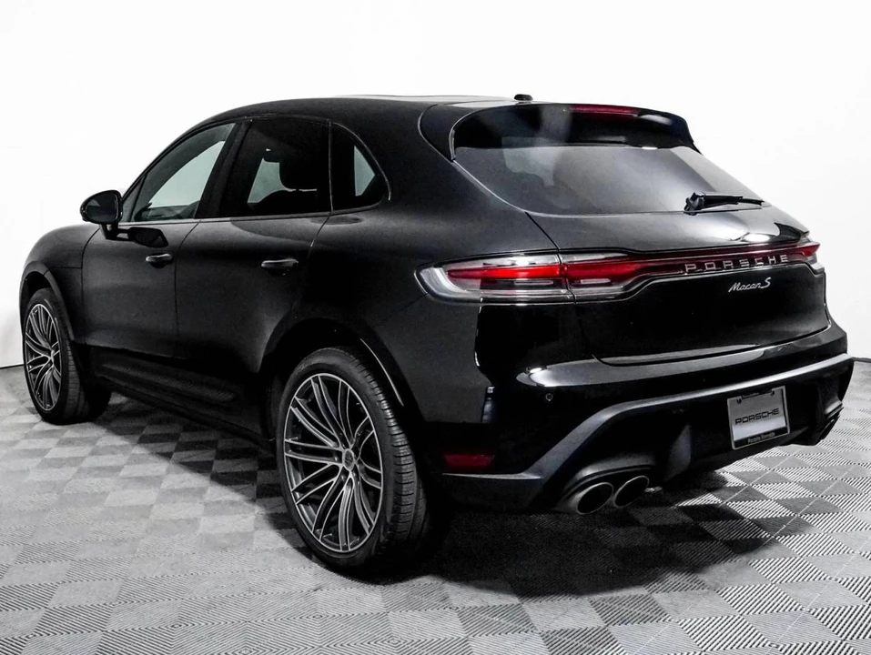 2024 Porsche Macan S - Image 3 of 4