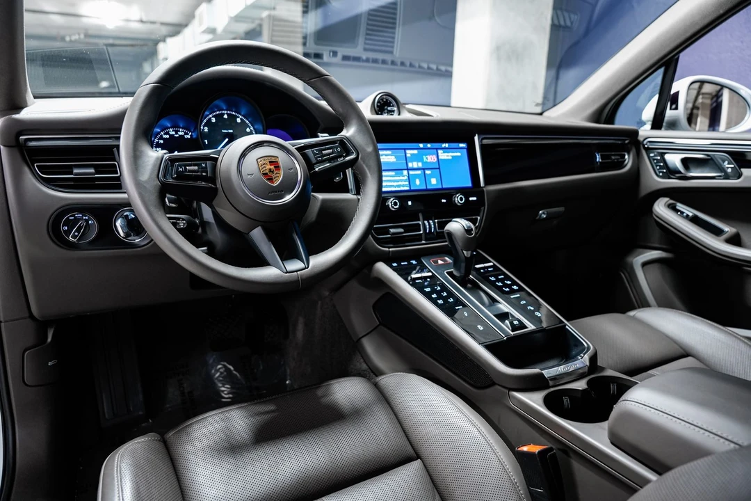 2024 Porsche Macan S - Image 9 of 31