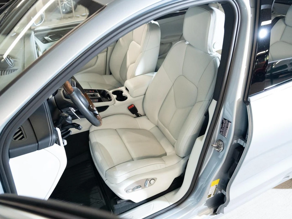 2024 Porsche Macan S - Image 6 of 28