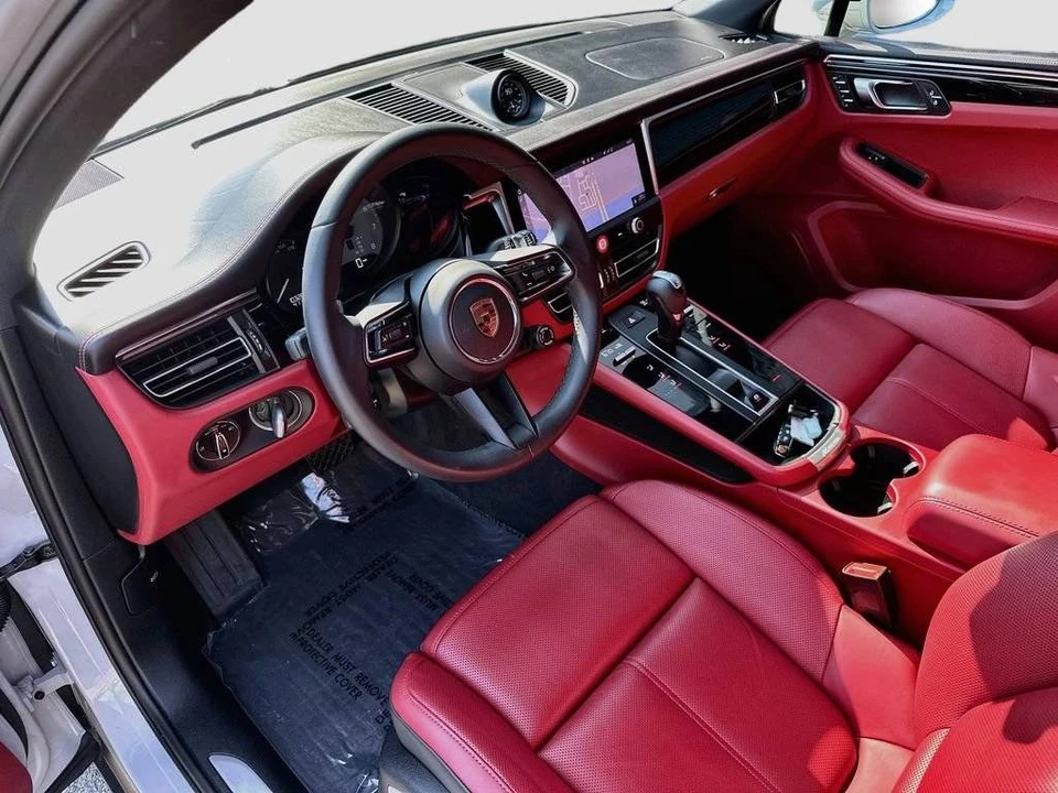 2024 Porsche Macan S - Image 4 of 4