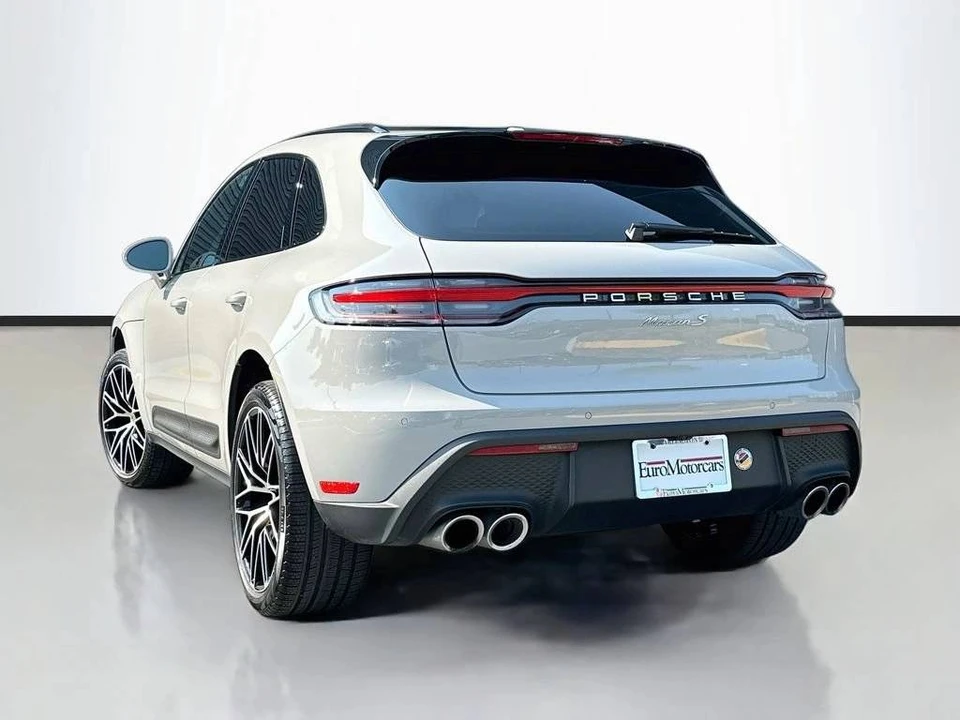 2024 Porsche Macan S - Image 3 of 4