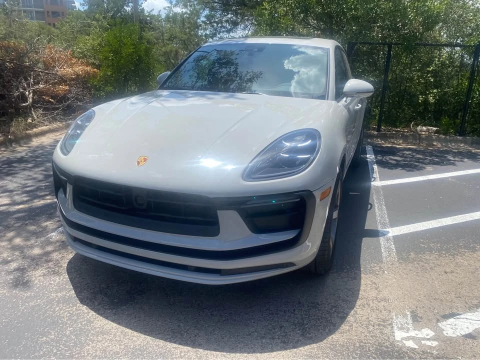 2024 Porsche Macan - Image 2 of 7