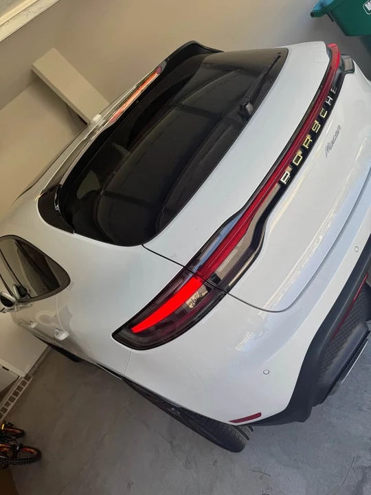 2024 Porsche Macan - Image 6 of 6