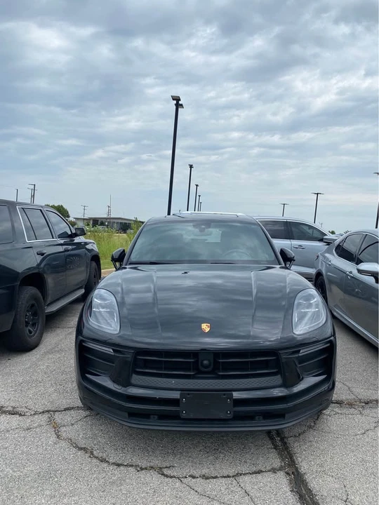 2024 Porsche Macan - Image 2 of 12