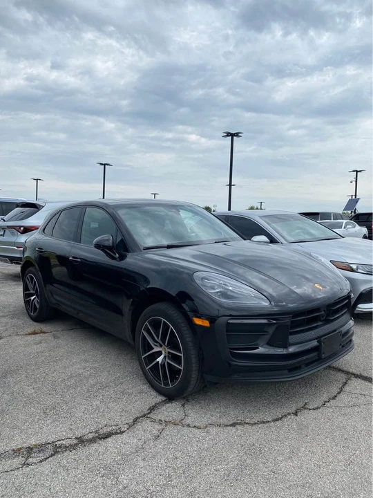 2024 Porsche Macan - Image 3 of 12