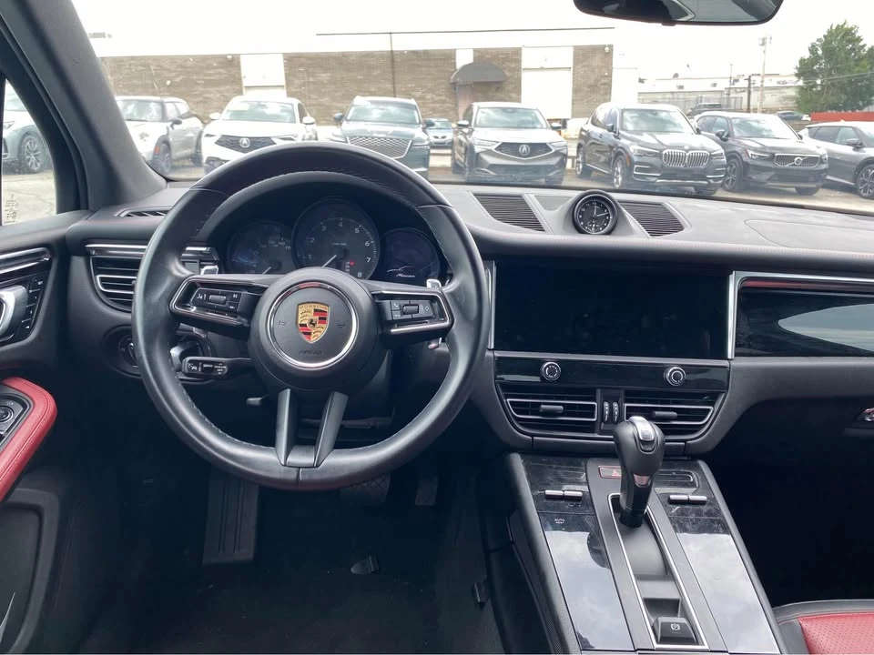 2024 Porsche Macan - Image 12 of 12