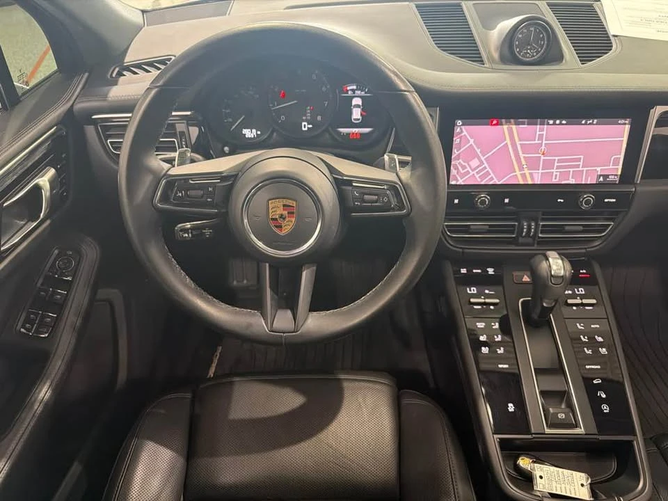 2024 Porsche Macan - Image 13 of 18