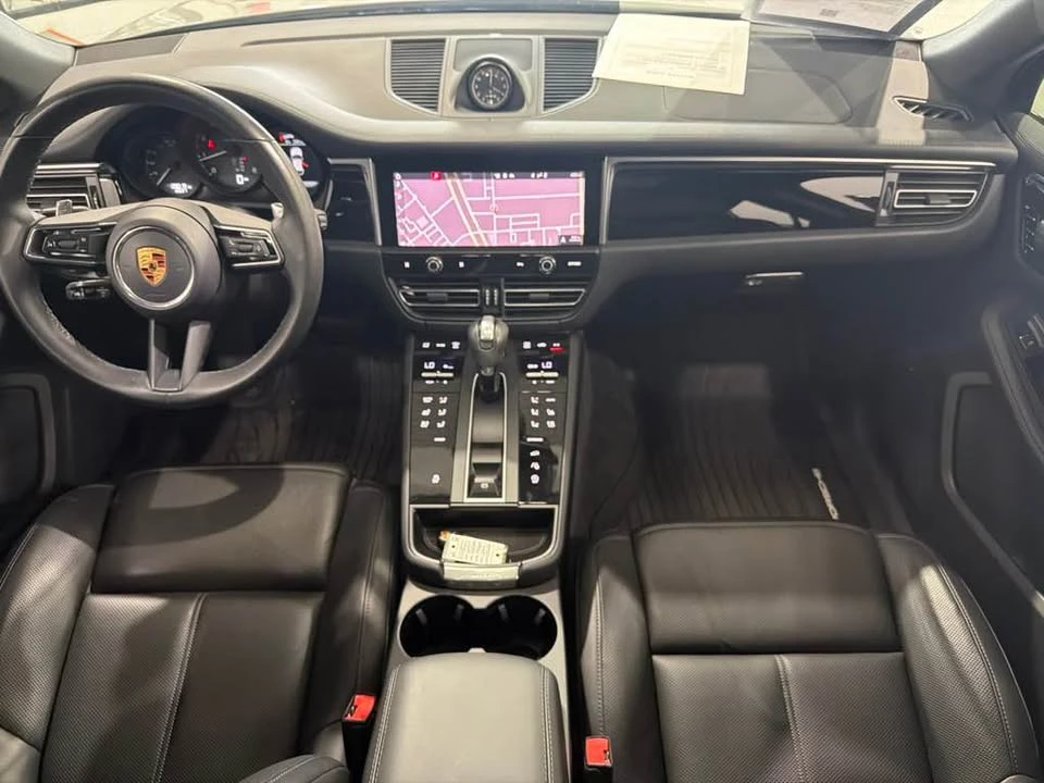 2024 Porsche Macan - Image 11 of 18