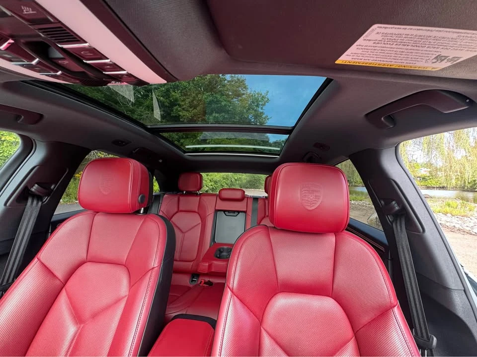 2024 Porsche Macan - Image 4 of 11