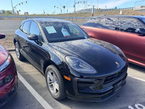 2024 Porsche Macan Sport Utility 4D
