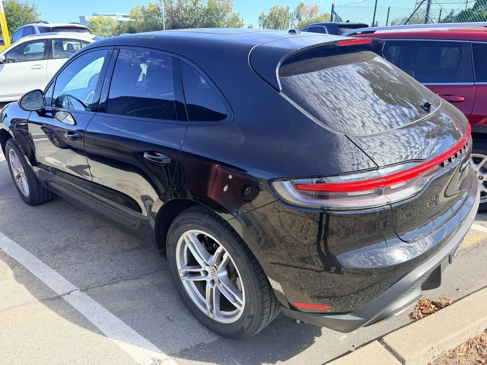 2024 Porsche Macan - Image 4 of 5