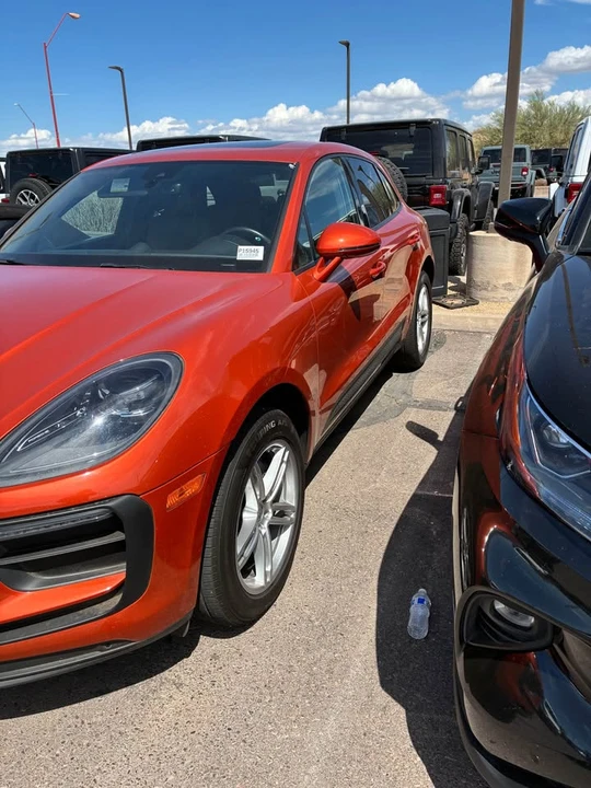 2024 Porsche Macan - Image 2 of 10