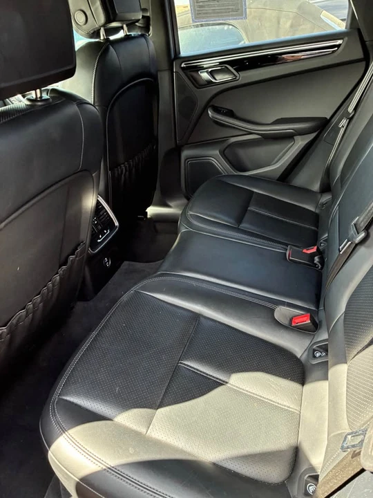 2024 Porsche Macan - Image 4 of 10