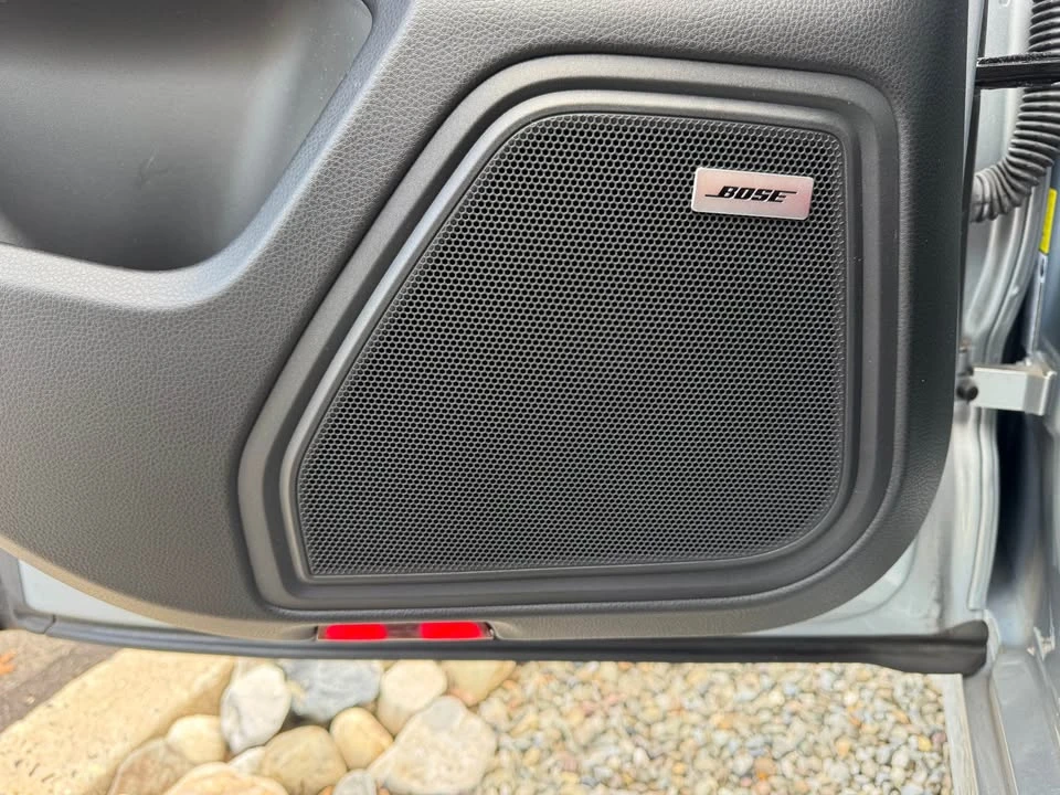2024 Porsche Macan - Image 8 of 11