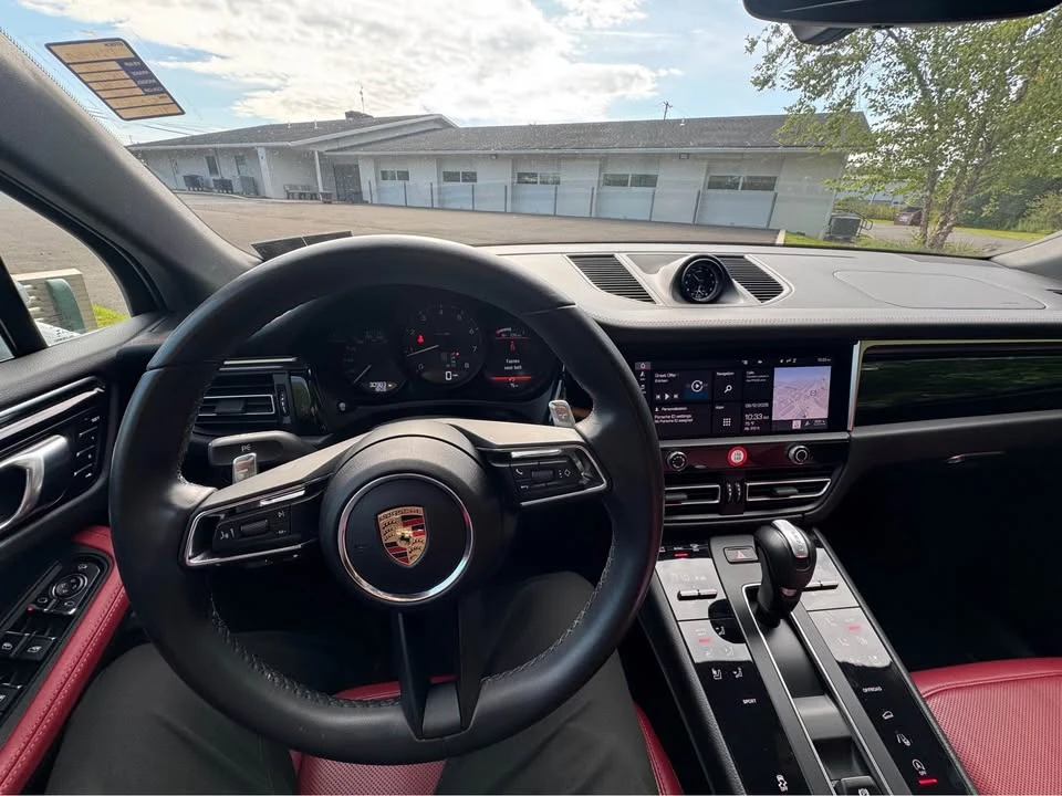 2024 Porsche Macan - Image 3 of 11