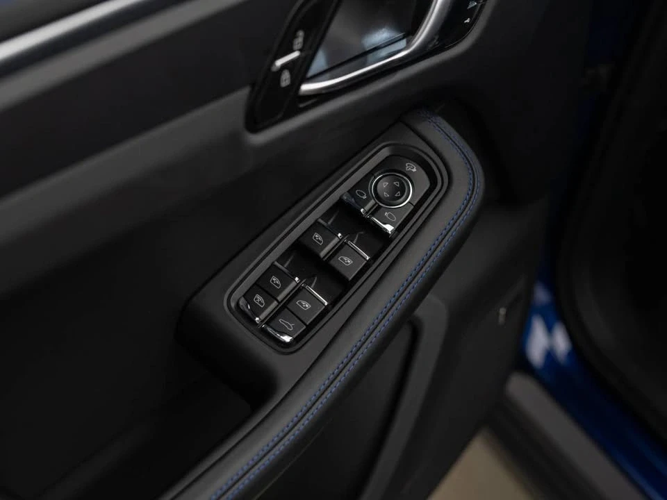 2024 Porsche Macan T - Image 20 of 20