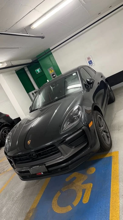 2024 Porsche Macan T - Image 4 of 8