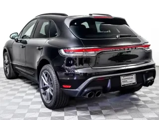 2024 Porsche Macan T - Image 3 of 4