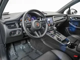 2024 Porsche Macan T - Image 4 of 4