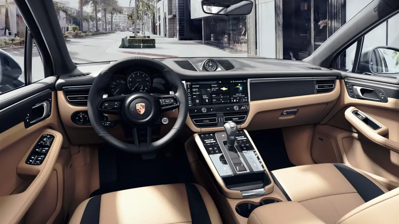 2024 Porsche Macan T - Image 5 of 7