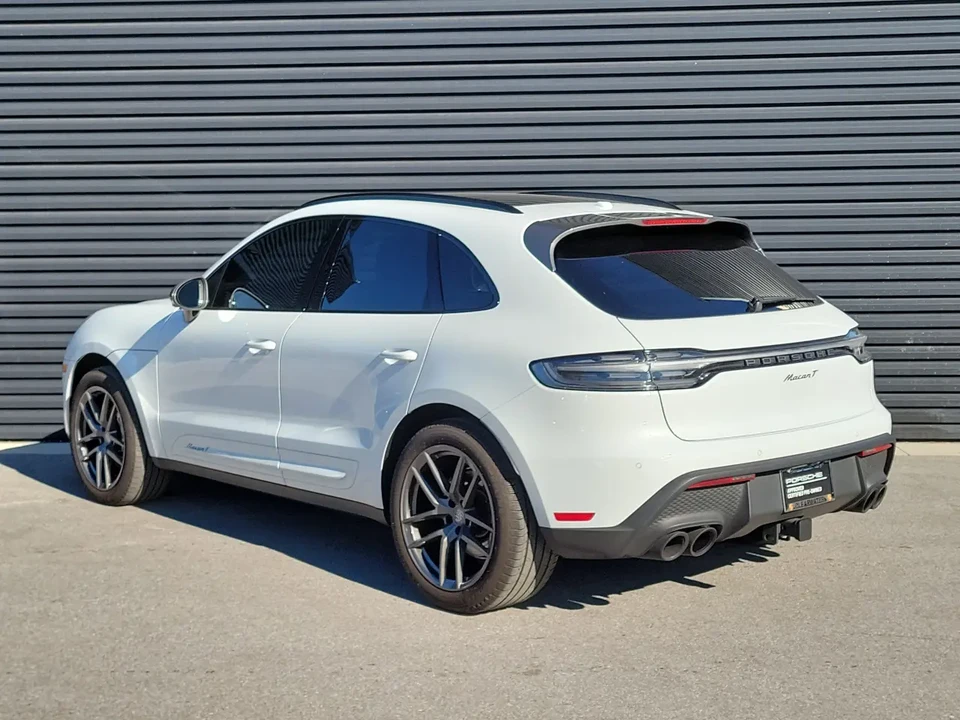 2024 Porsche Macan T - Image 3 of 8