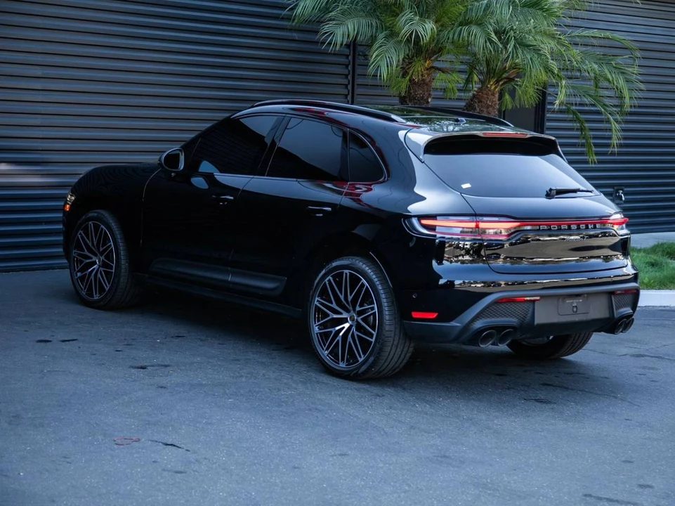 2024 Porsche Macan T - Image 3 of 5