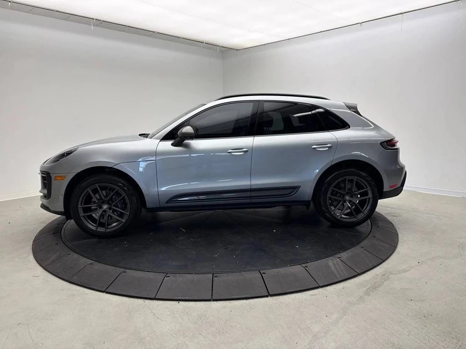2024 Porsche Macan T - Image 2 of 5