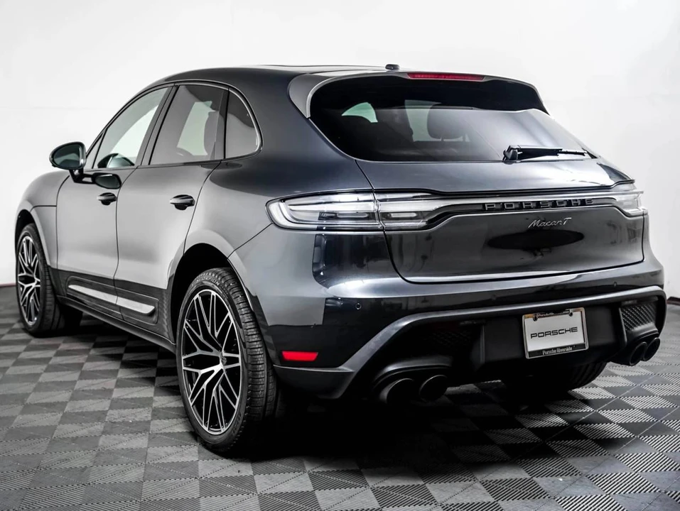 2024 Porsche Macan T - Image 3 of 5