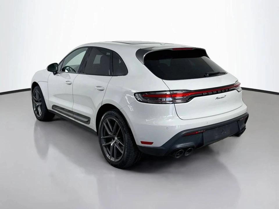 2024 Porsche Macan T - Image 3 of 5