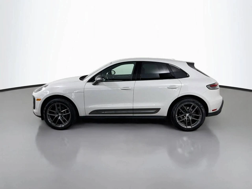 2024 Porsche Macan T - Image 2 of 5