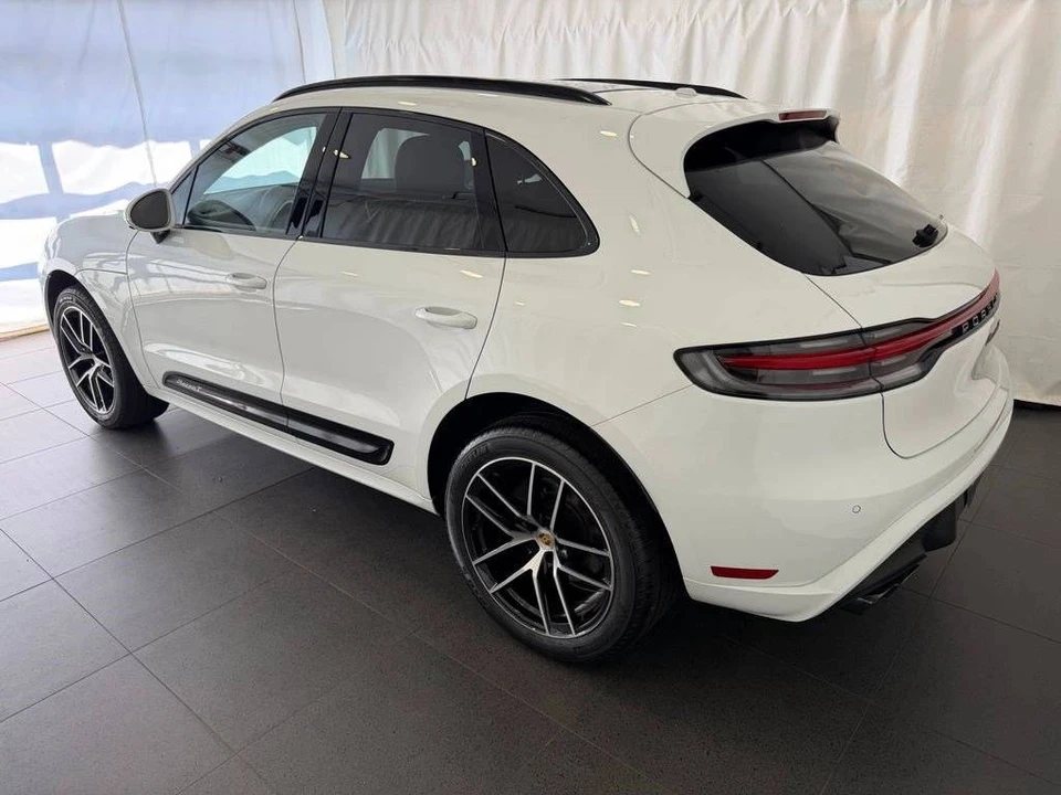 2024 Porsche Macan T - Image 3 of 5