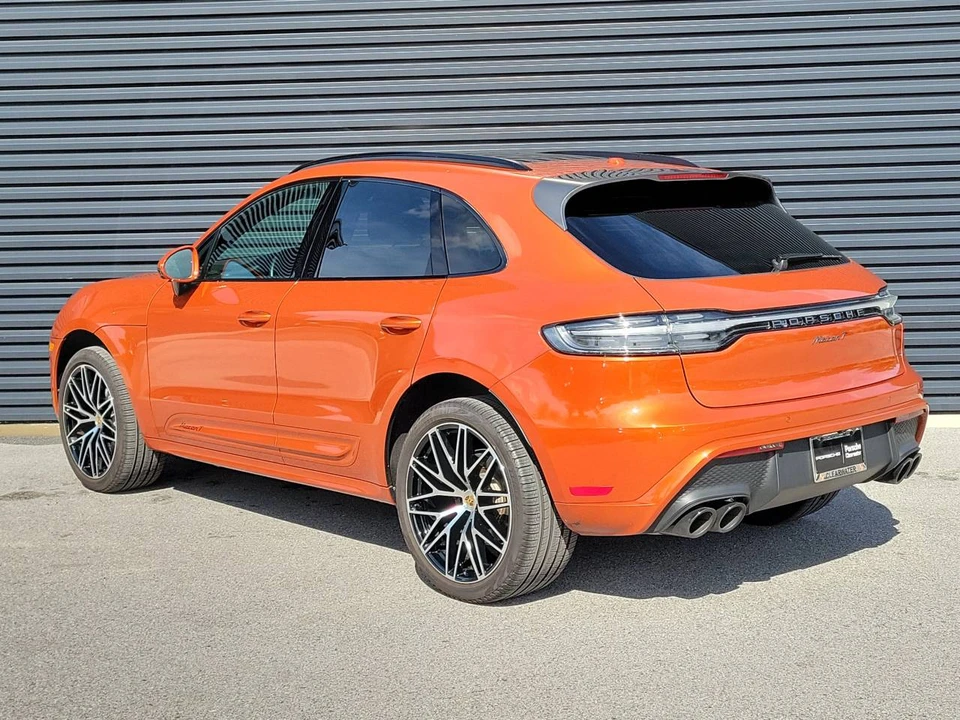 2024 Porsche Macan T - Image 3 of 5