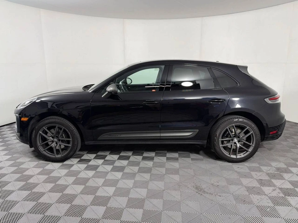 2024 Porsche Macan T - Image 2 of 5