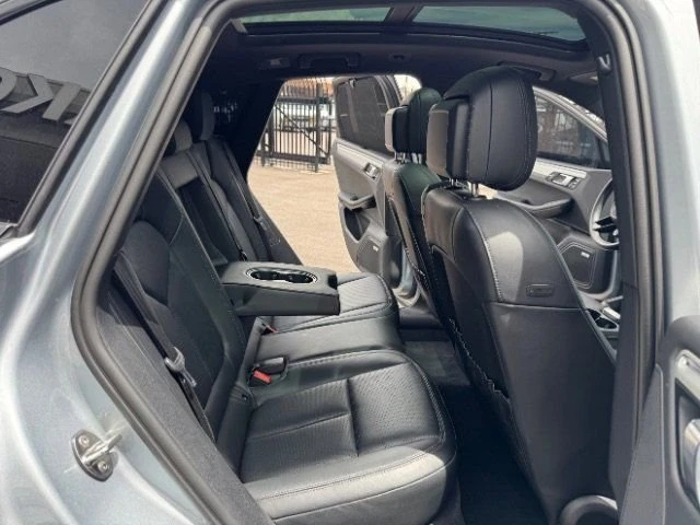 2024 Porsche Macan T - Image 12 of 20