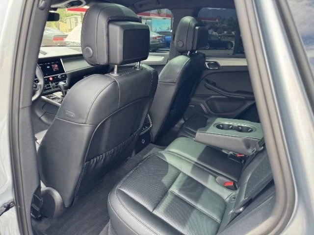 2024 Porsche Macan T - Image 13 of 20