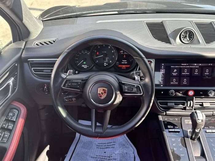 2024 Porsche Macan T - Image 9 of 17